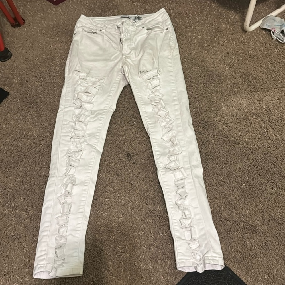 White Vince blue ripped jeans